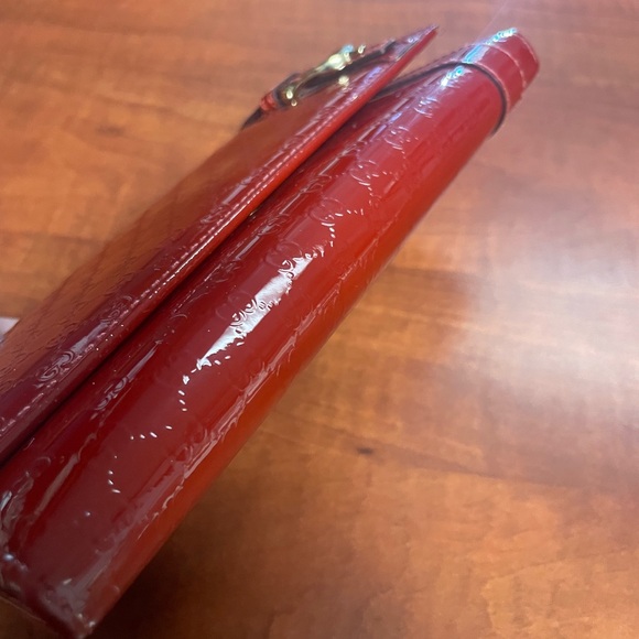 Gucci Micro Guccissima Long Patent Leather Wallet - Picture 11 of 13
